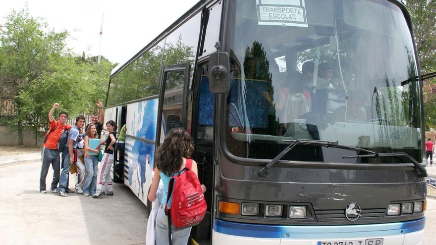 La Junta destina 10,7 millones al servicio de acompañantes de transporte escolar el próximo curso