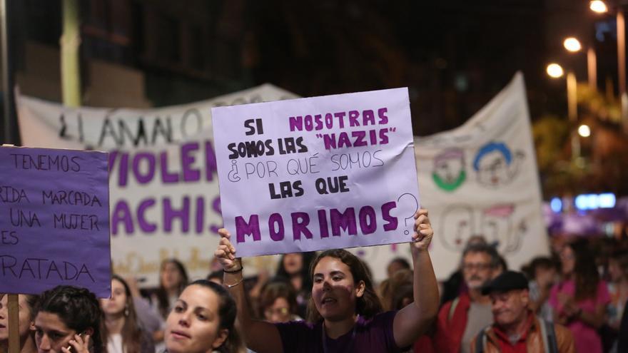 Movilización feminista en Las Palmas de Gran Canaria por el 25N. (Alejandro Ramos).