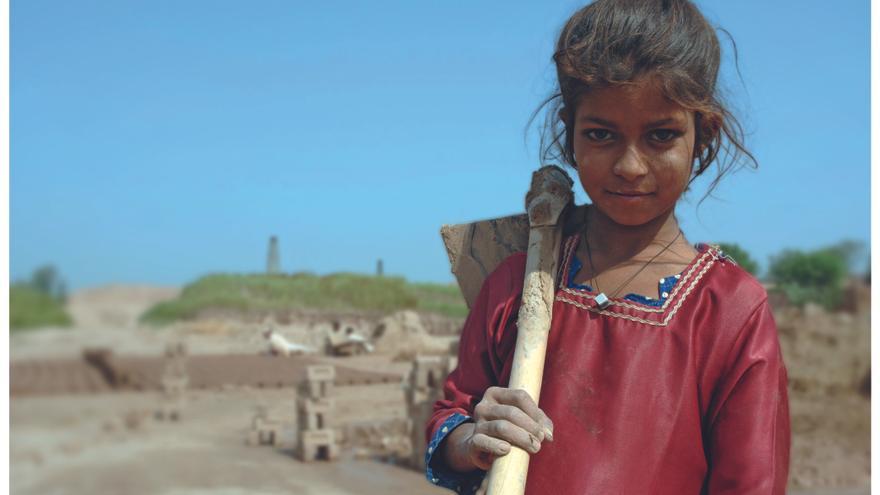 Las niñas en situación de trabajo infantil han disminuido en un 40% desde el año 2000, los niños, sólo en un 25% / Fotografía: OIT