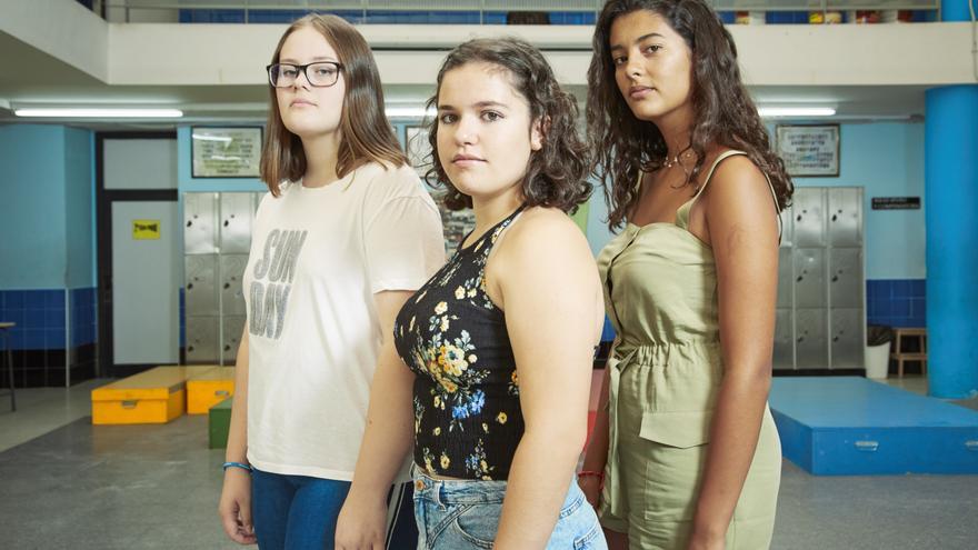 Adelina, Carla y Alejandra, tres alumnas del IES Profesor Julio Pérez que dan charlas LGBTI a sus compañeros