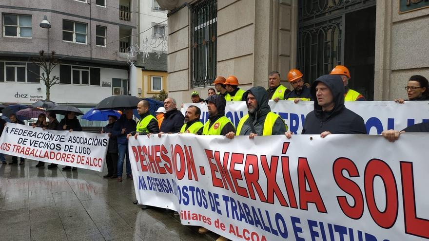 Alcoa convoca este jueves a trabajadores de San Cibrao para abordar medidas ante su situación "insostenible"