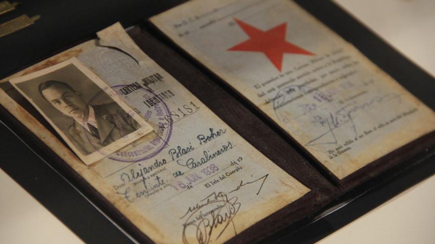 Carta militar de identidad del teniente Alexandre Blasi, expuesta en el Museo del Memorial del Exilio de la Jonquera