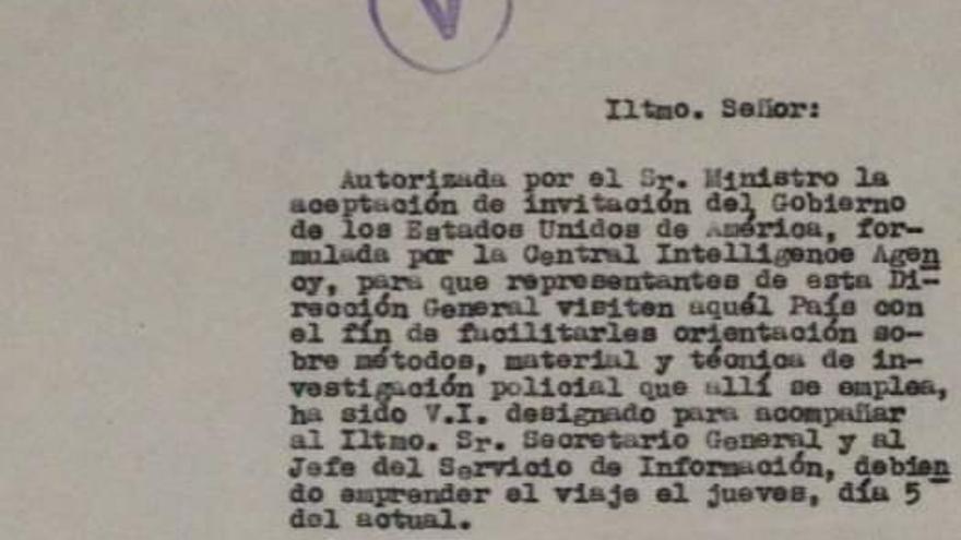 Documento del expediente del comisario de la Brigada Político Social Vicente Reguengo sobre su viaje a los Estados Unidos invitado por la CIA.