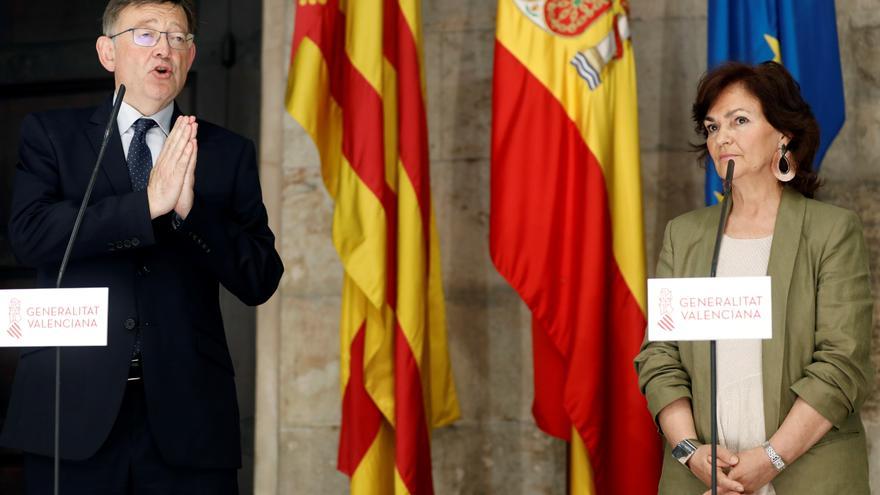 La vicepresidenta del Gobierno, Carmen Calvo, y el 'president' de la Generalitat Valenciana, Ximo Puig, durante una rueda de prensa el pasado mes de junio.