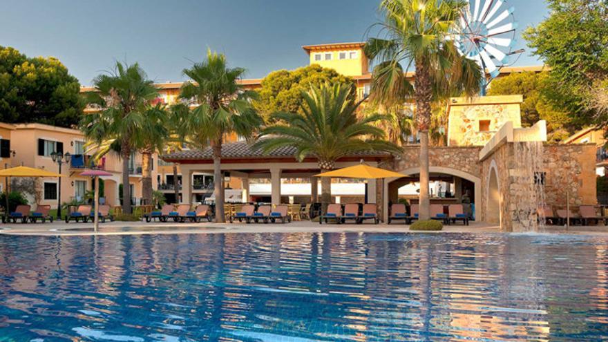 Hotel-Barcelo-Occidental-Playa-Palma_EDIIMA20190410_0741_1.jpg