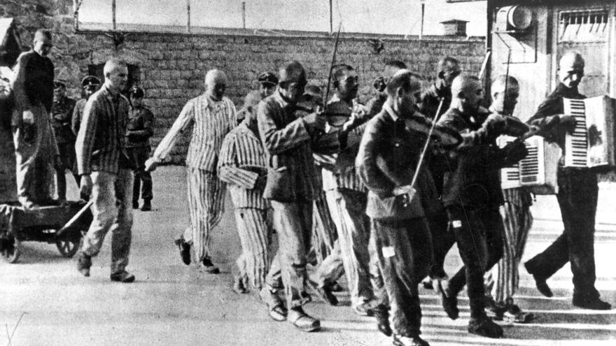 Imagen de presos del campo de concentración de Mauthausen, en la actual Austria