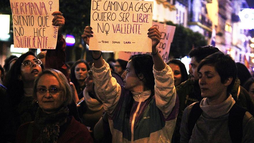 Manifestación 'Contra el fascismo' y en memoria de Laura Luelmo. | JUAN MIGUEL BAQUERO