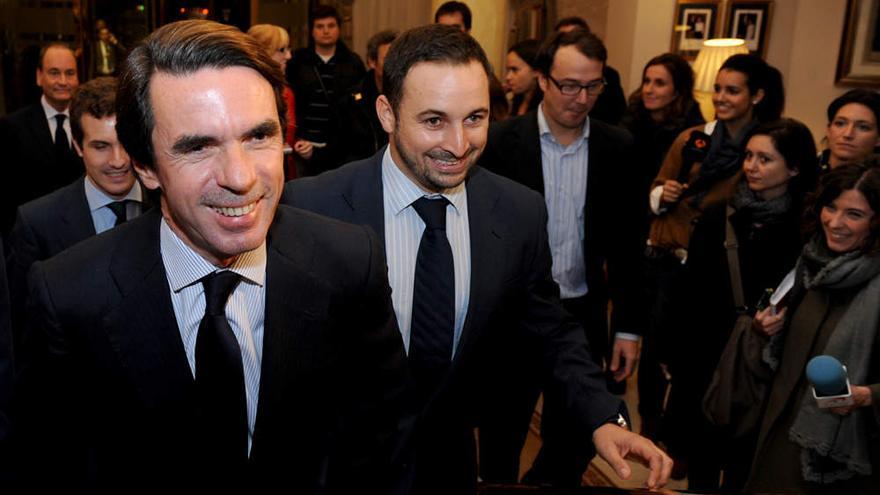 José María Aznar y Santiago Abascal, seguidos por Pablo Casado en una imagen de archivo