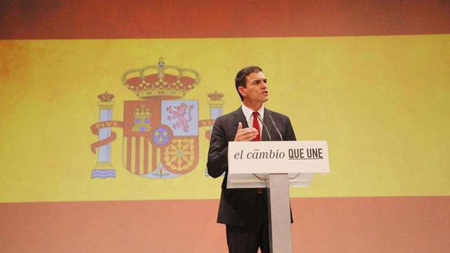 Pedro Sánchez en la campaña para las elecciones del 26J con un paradójico slogan