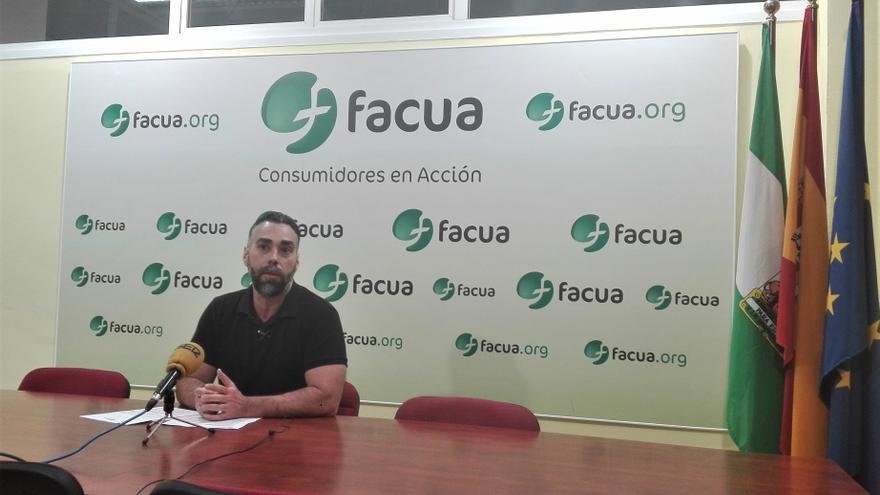 Rubén Sánchez, portavoz de Facua, denuncia a Movistar.
