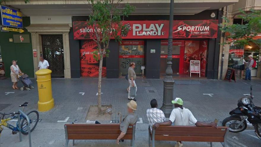 Salón de juego situado en el centro de Valencia