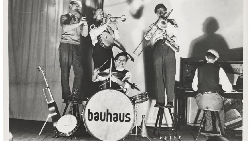 El grupo 'The bauhauschapel' durante un concierto celebrado en Dessau en 1930