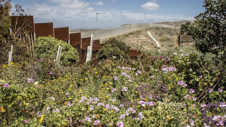 Vista de las dos vallas fronterizas levantadas tras la aprobación de la "Secure Fence Act" de 2006, en Playas de Tijuana