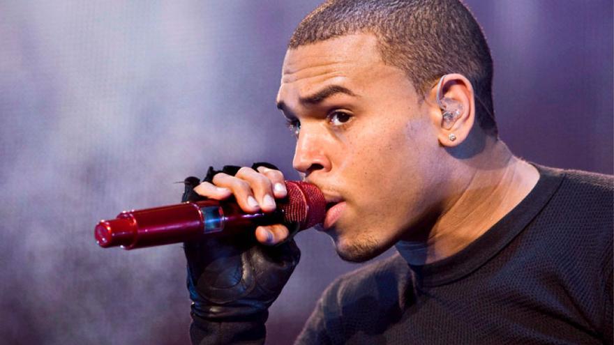 Resultado de imagen para el rapero Chris Brown acusado de violaciÃ³n