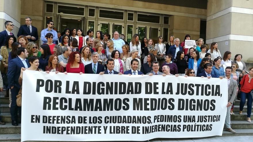 Un 80% de jueces y fiscales vascos, en huelga para denunciar "el abandono" de la Justicia por los poderes públicos