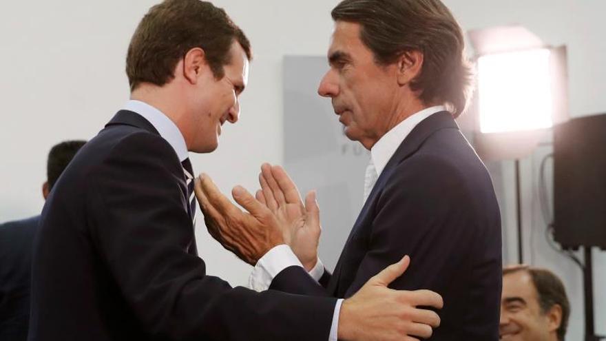 Aznar: "Casado tiene que confrontar con Vox como si el Gobierno no existiera"