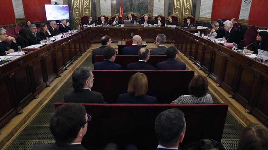 Cambio de planes en el juicio del "procés": Rajoy y Torrent van el miércoles