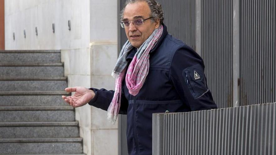 Fianza de 80.000 euros para un ex gerente hospitalario, investigado por malversación