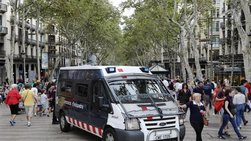 Francia detiene a dos sospechosos relacionados con los atentados de Cataluña