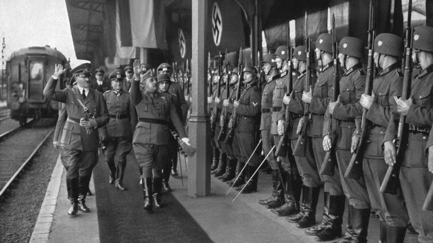 Franco y Hitler, en Hendaya, el 23 de octubre de 1940. / picture-alliance/Judaica-Samml/Newscom/Efe