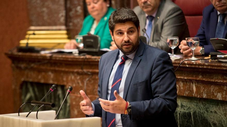 López Miras (PP) pide a Cs y Vox que no se "atrincheren" en sus posturas y que pueda ser investido presidente de Murcia