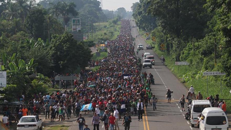 Maduro niega haber financiado la caravana de migrantes y llama "loco" a Pence