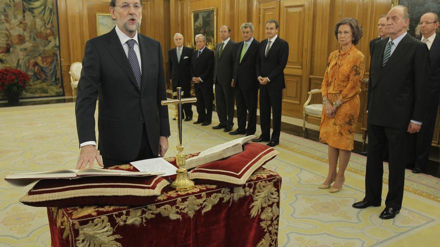Mariano Rajoy jura su cargo como presidente el 21 de diciembre de 2011.