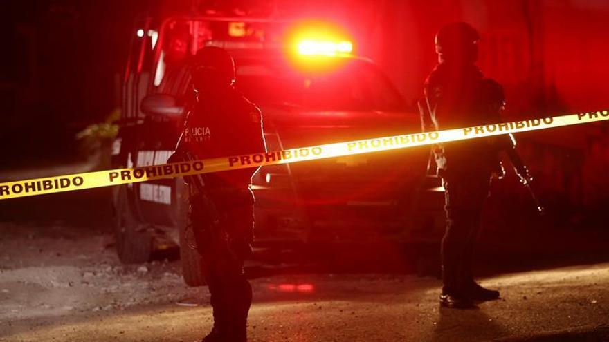 Mueren cinco personas, uno de ellos marino, en un choque armado en México