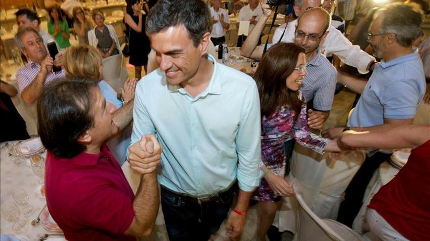 Partido Socialista Obrero Español | Razones para confiar. - Página 2 Pedro-Sanchez-compromete-Murcia-devuelvan_EDIIMA20150515_0871_4