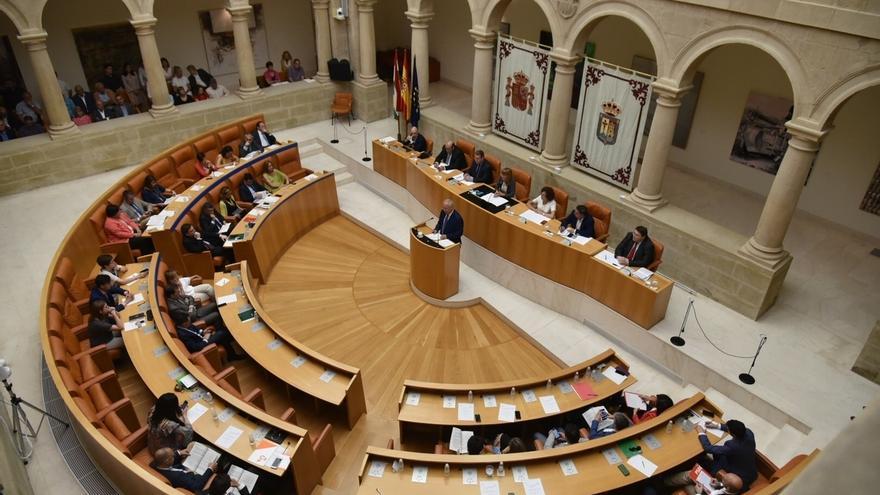 Presidente de La Rioja plantea eliminar impuesto de patrimonio y una reducción de medio punto en el IRPF para 2018