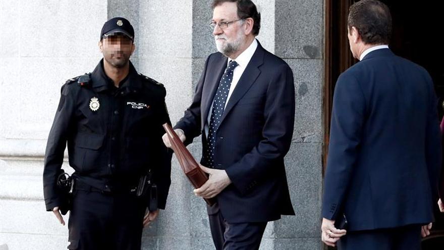 Rajoy-recordara-Perez-Llorca-dedicacion-Espana_EDIIMA20190306_0441_4.jpg