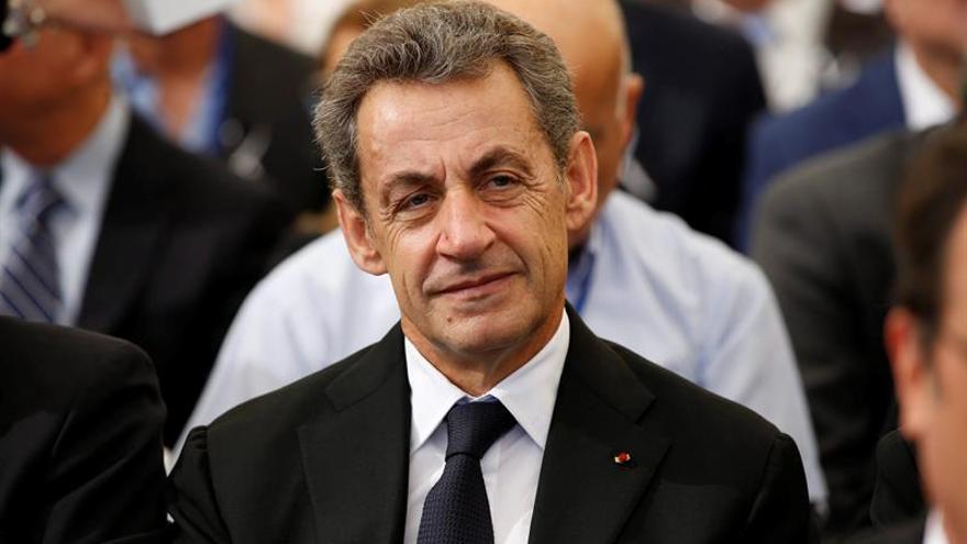 Nicolas Sarkozy, detenido por la supuesta financiación ilegal de su campaña electoral de 2007  Sarkozy-preocupacion-eleccion-Trump-Hollande_EDIIMA20161110_0225_24