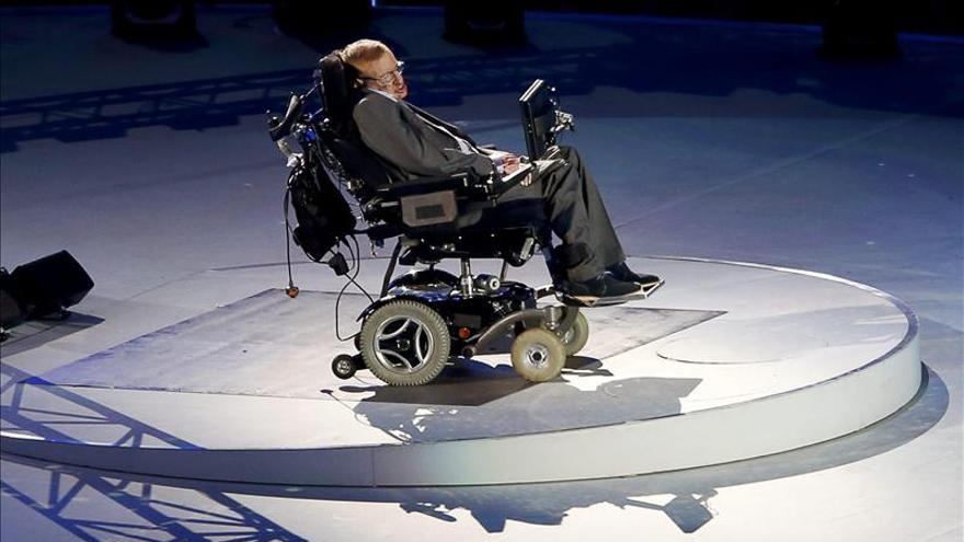 Stephen Hawking quiere viajar al espacio