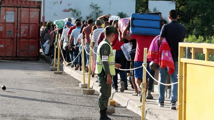 Se disparan las solicitudes de asilo por la crisis en Venezuela, El Salvador y Honduras