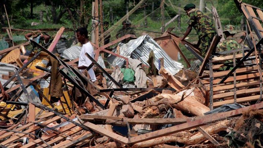 Al menos 25 muertos y unos 280 heridos en serie de explosiones en Sri Lanka