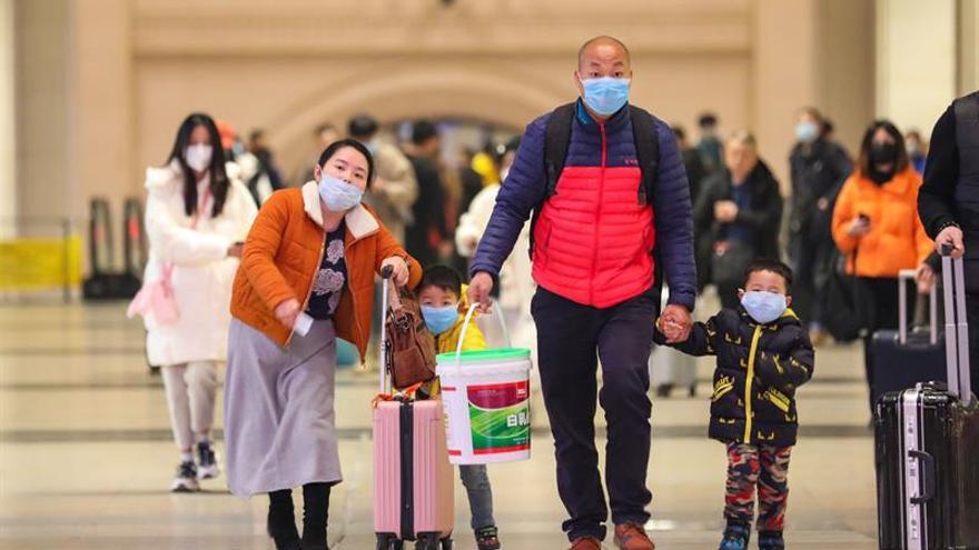 Aumentan a 9 los muertos por coronavirus de China, con 440 casos confirmados