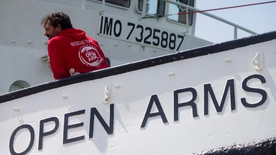 El Open Arms pide a España que tramite asilo para 31 menores que van a bordo