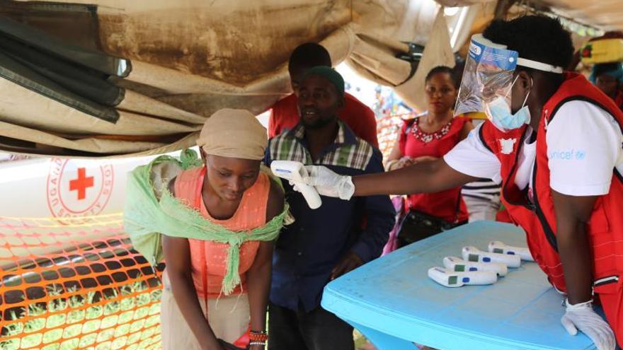 Suben a dos los muertos por ébola en Uganda, mientras que ya hay 1.405 en RDC