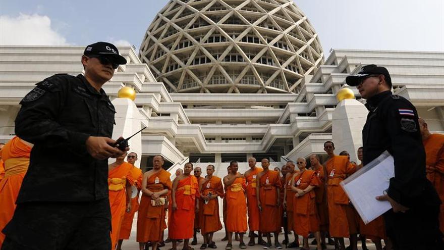 [Imagen: noticias-profugo-buscado-Policia-Tailand...280_19.jpg]