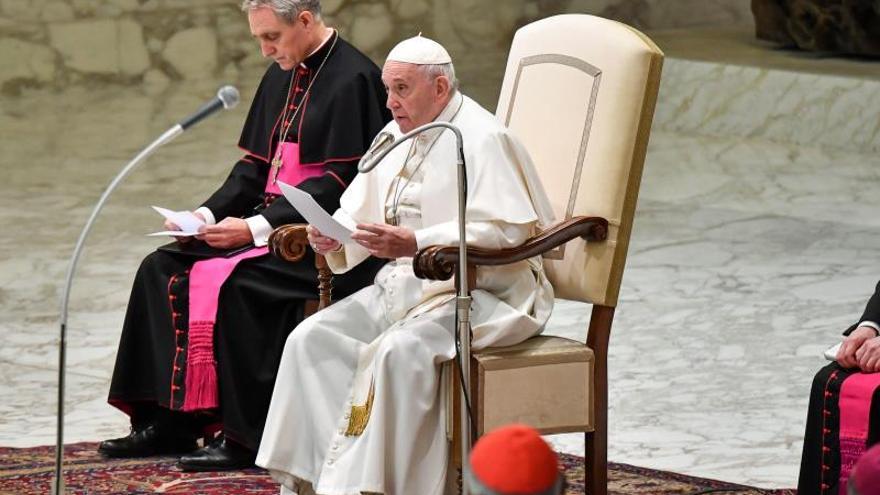 El papa nombra a una mujer para una subsecretaría de la Secretaría de Estado