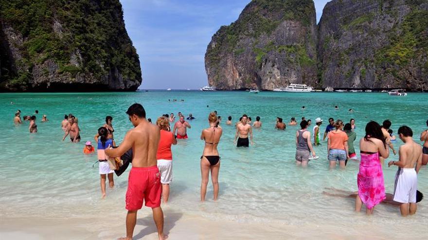 [Imagen: playas-Tailandia-amenazadas-propio-exito...067_19.jpg]