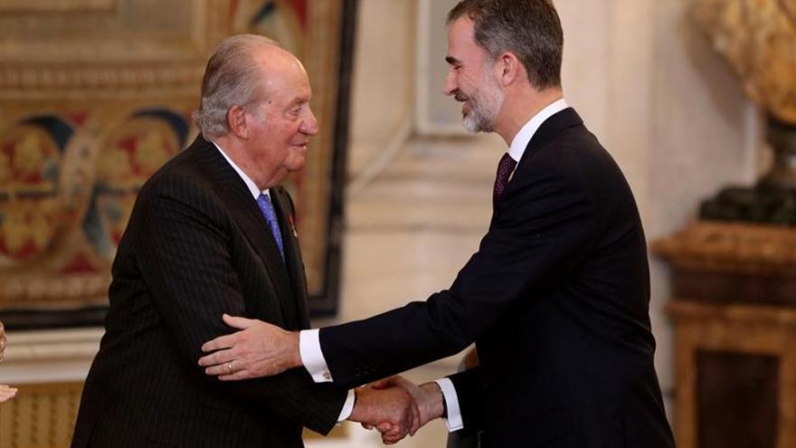 Felipe VI asiste mañana con el rey Juan Carlos al foro Cotec en Portugal